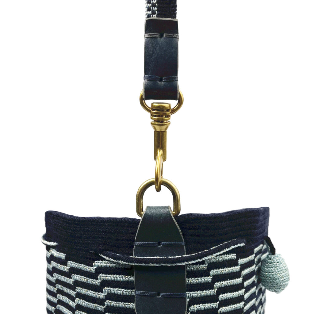 Leather shoulder strap with hook buckle